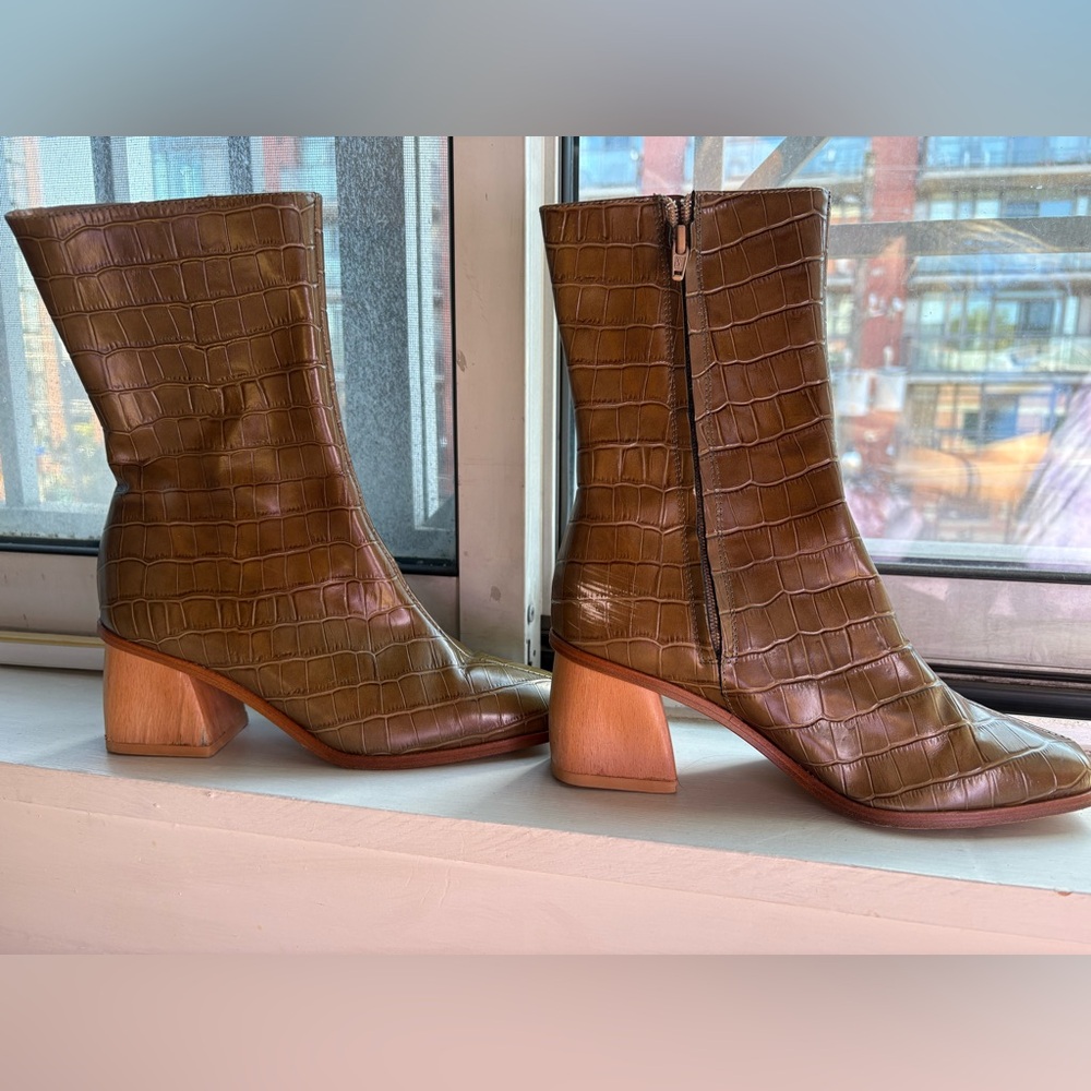 Olive green Paloma wool ankle boot